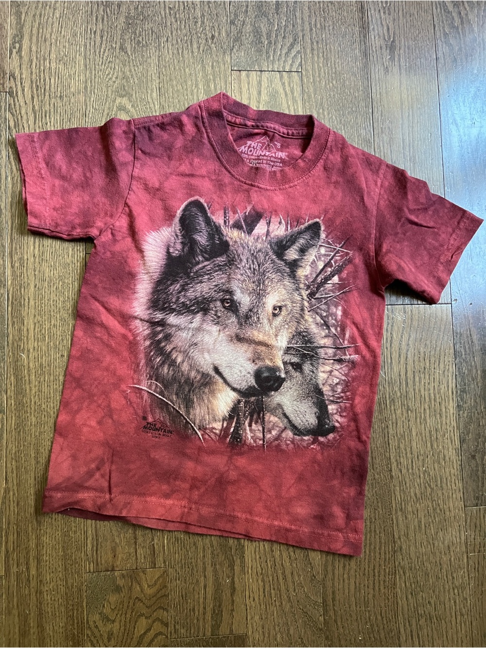 The Mountain Boys' Red Wolf Graphic Tee kids size small